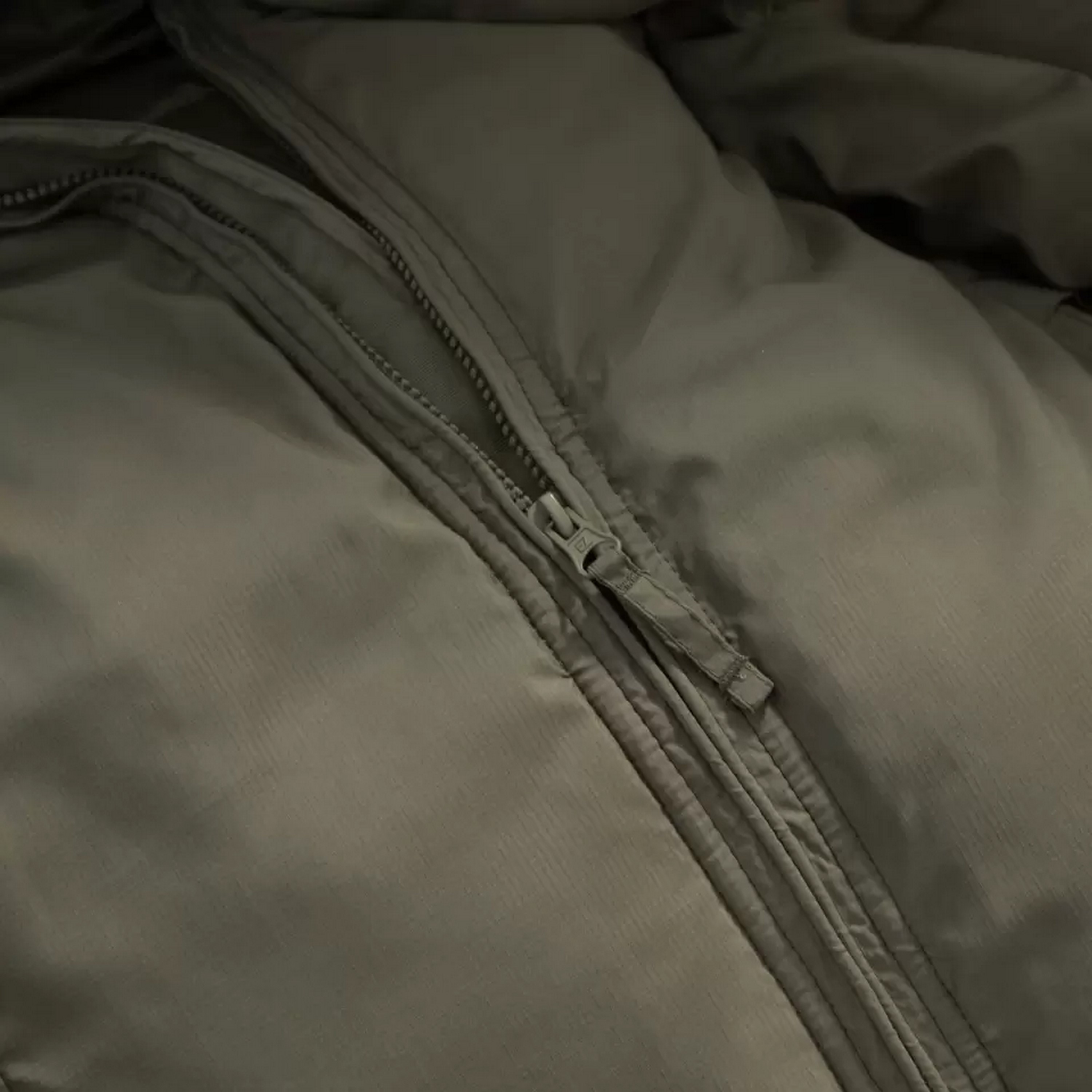 Carinthia® LIG 5.0 Jacket ultraleichte Isolationsjacke | Farbe: Oliv | Größe: M